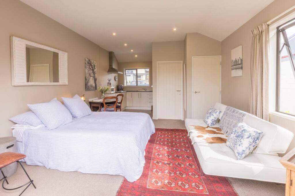 Private, Tasteful Studio Appartement Wanaka Buitenkant foto