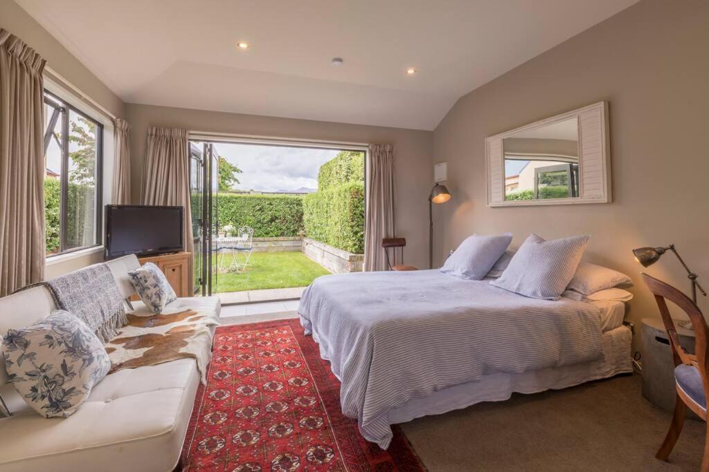 Private, Tasteful Studio Appartement Wanaka Buitenkant foto